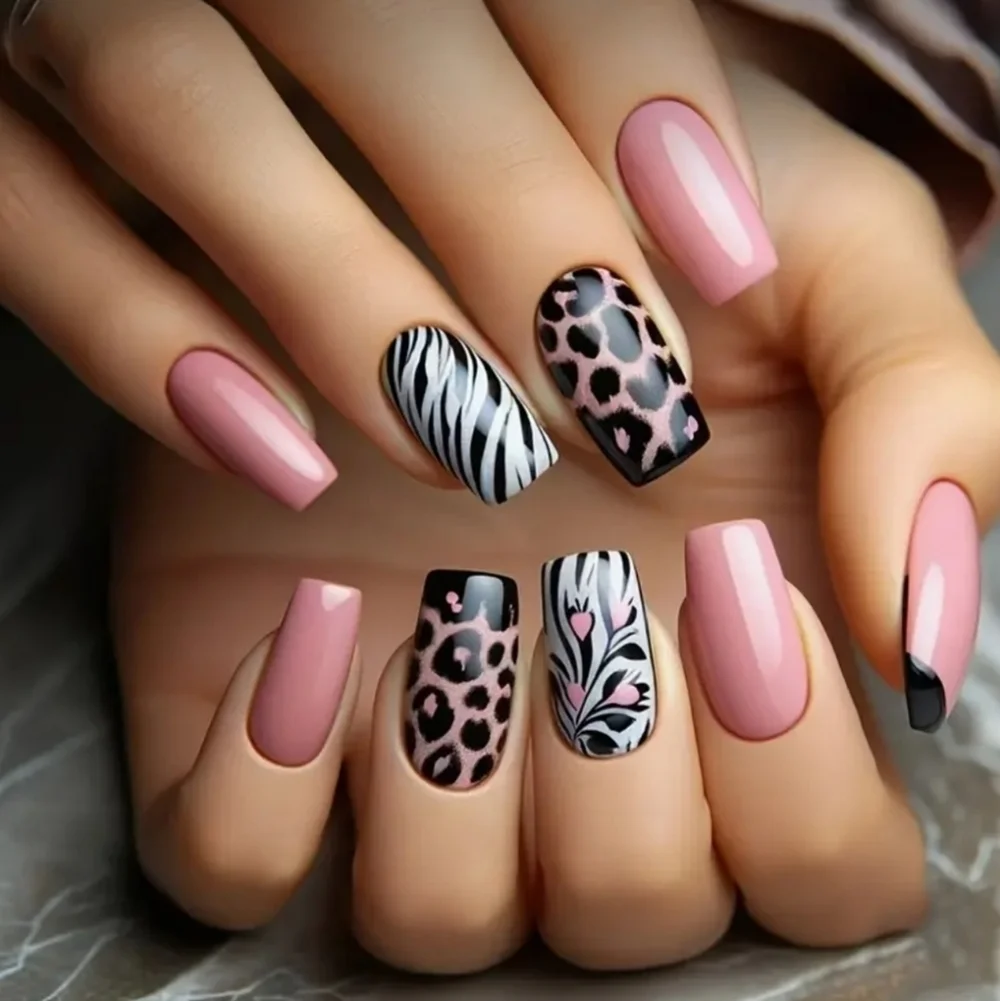 24 Pieces Fake Press On Nails